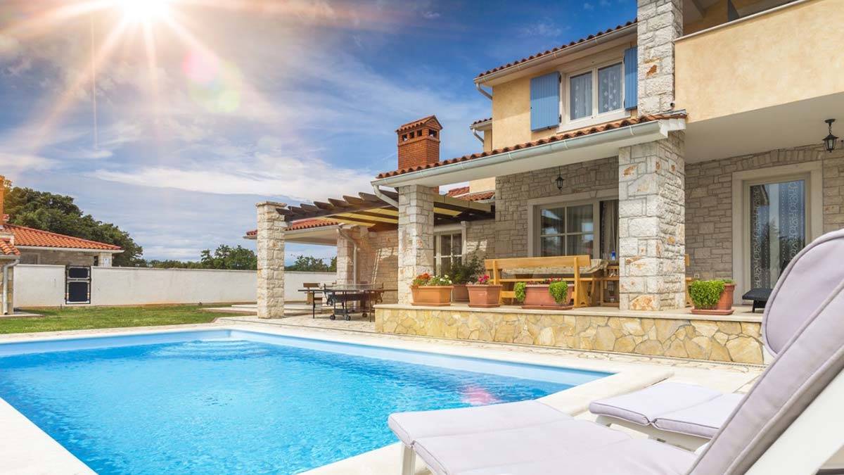 Yazlık evler akıllı evlere dönüşüyor