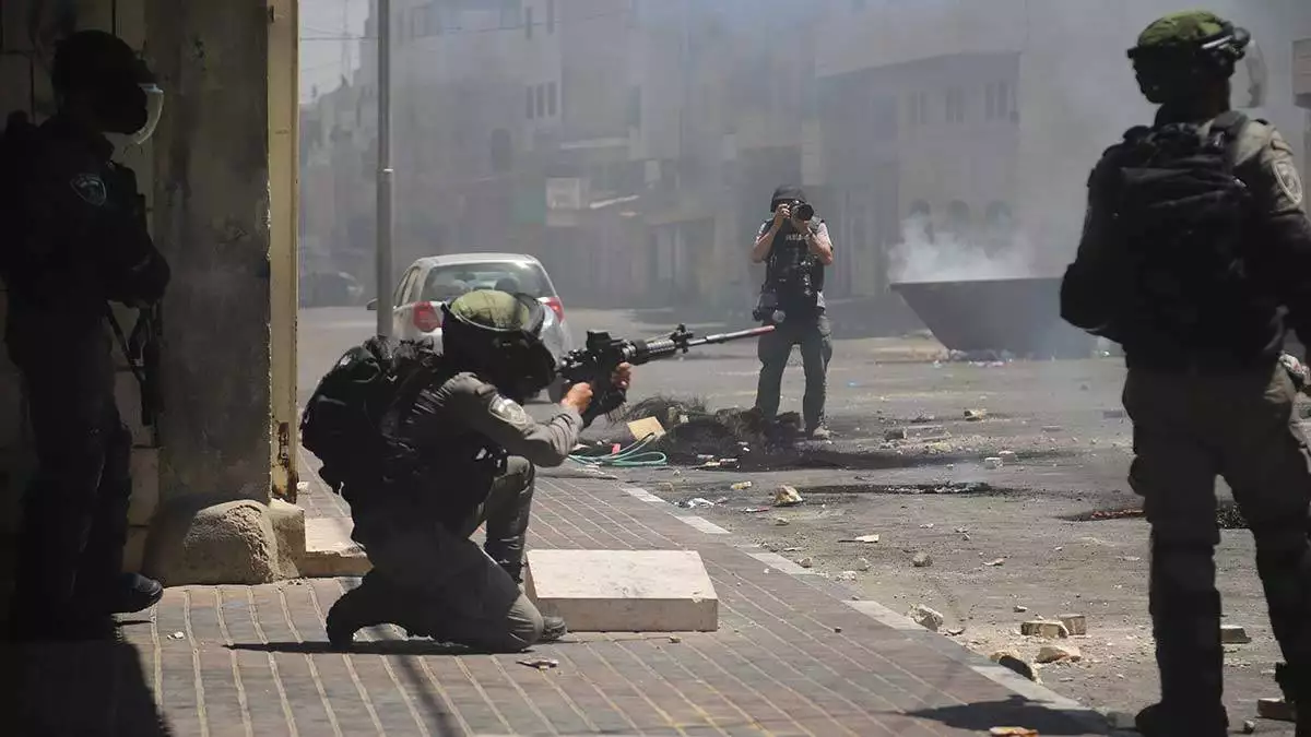 Yüzlerce filistinli i̇srail'i protesto etti