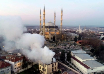 Böcek Mektebi binasının restorasyonuna başlandı