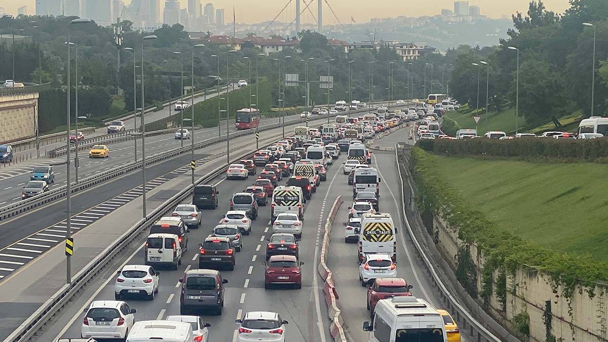 Köprüde trafik yoğunluğu yaşandı