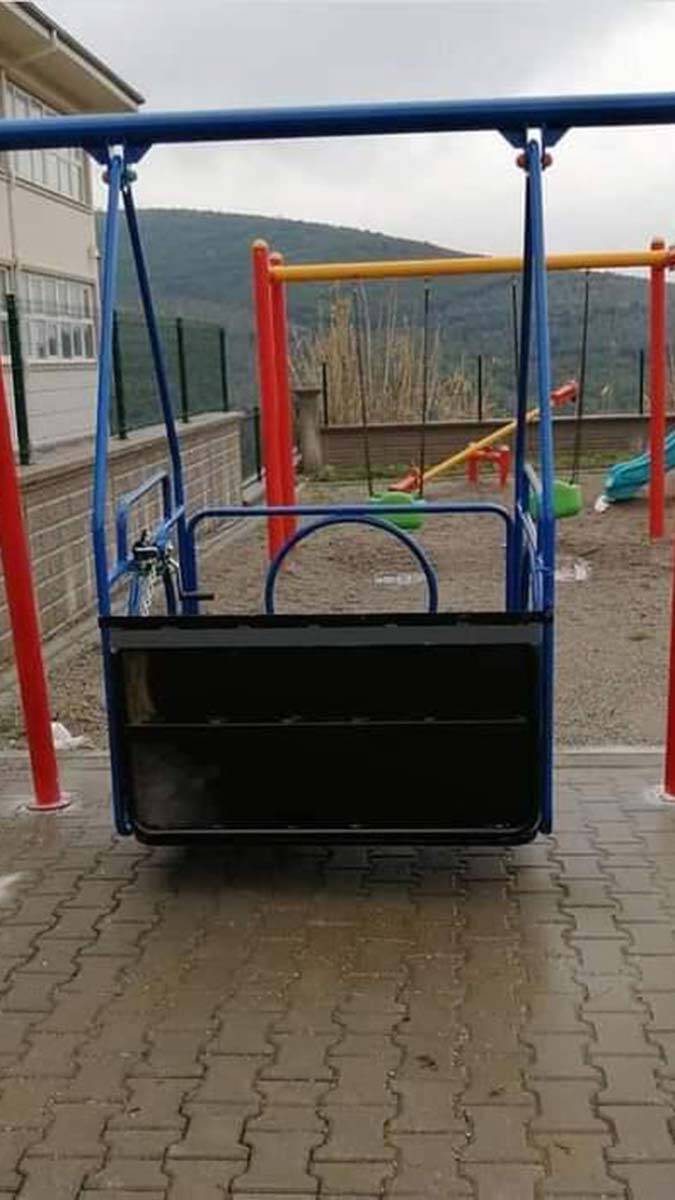 İyilikte kötülükte insanoğlunun fıtratında var. Her insan içinde biraz iyilik, biraz kötülük barındırır fıtrat gereği. Çiğdem Ateş merhamet dolu bir kadın.