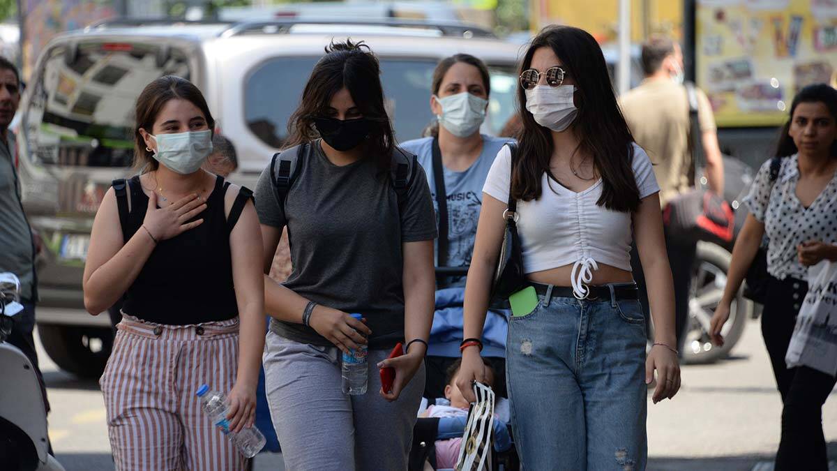 50 yaş üstü güneşin en yoğun olduğu saatlerde çıkmamalı