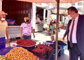 Pazarcı esnafı da vatandaş da dertli