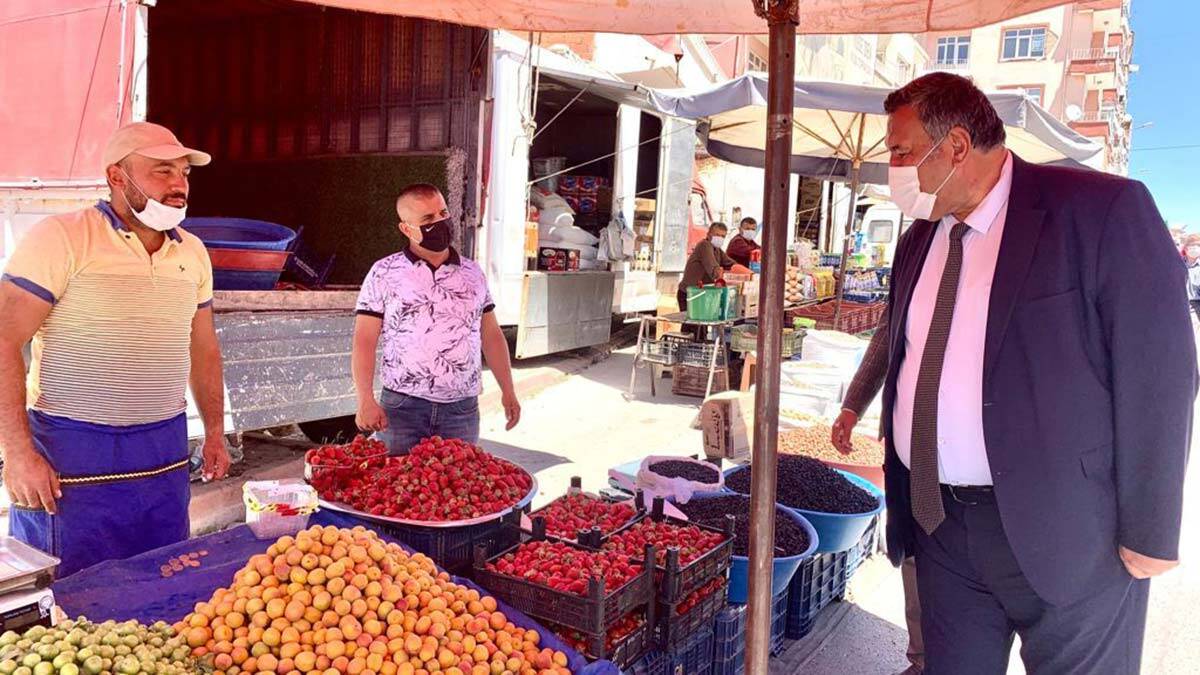 Pazarcı esnafı da vatandaş da dertli