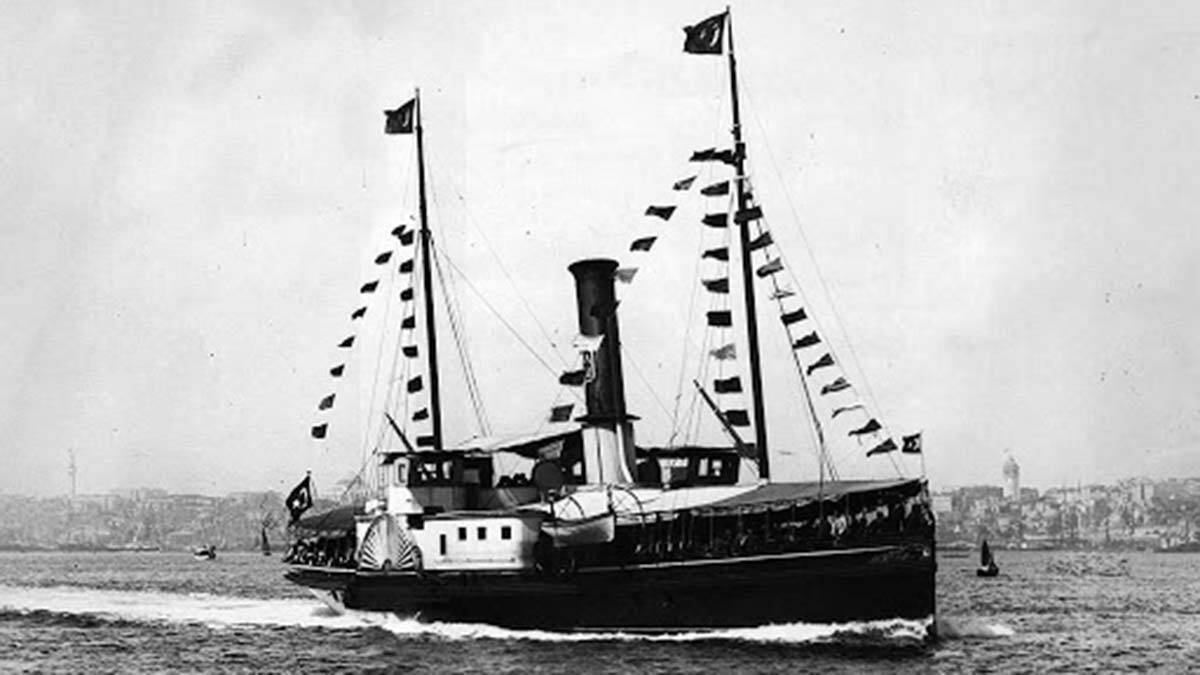 İlk vapurların ismi; Rumeli, Tarabya, Göksü ve Beylerbeyi olur.
