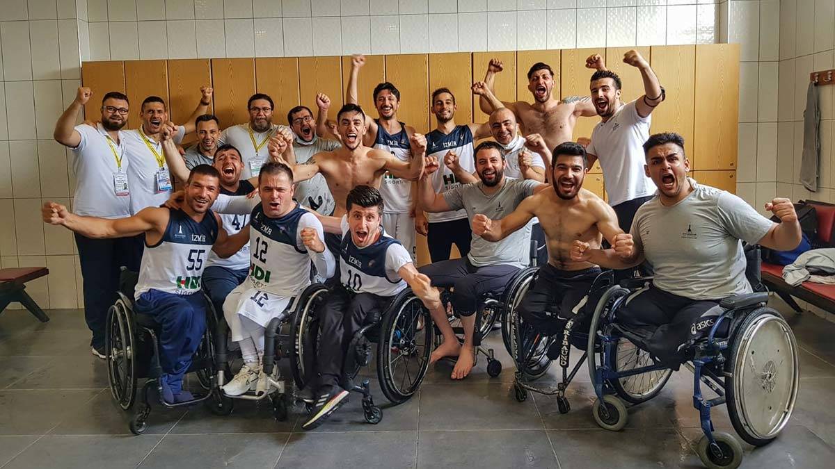Tekerlekli Sandalye Basketbol Takımı Finalde