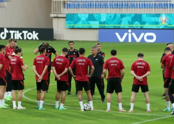 A Milli Takım İsviçre maçı hazırlıklarına başladı
