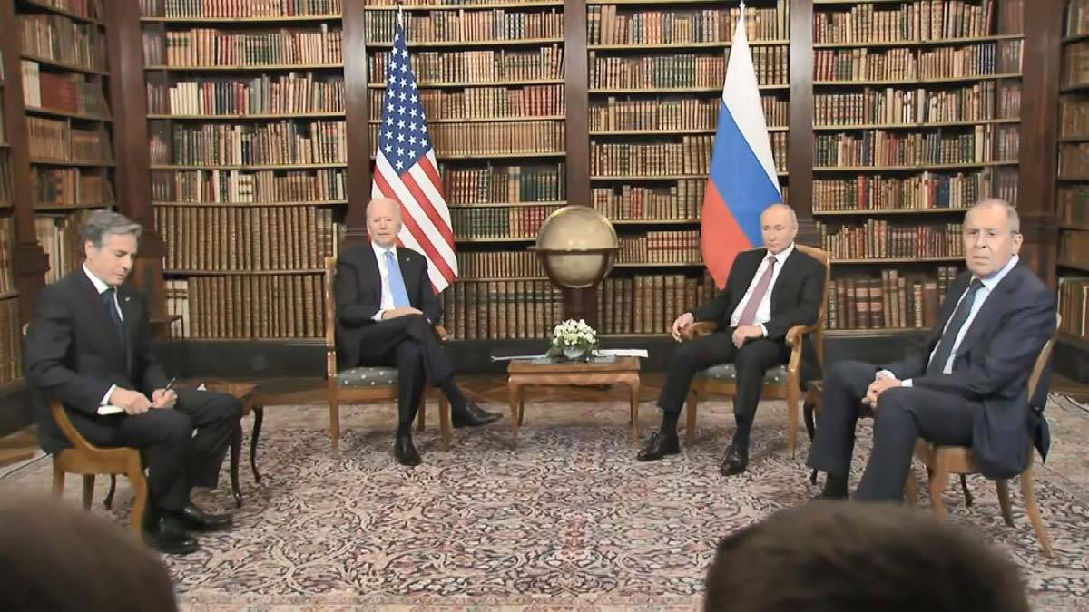 Biden ve Putin görüşmesi başladı