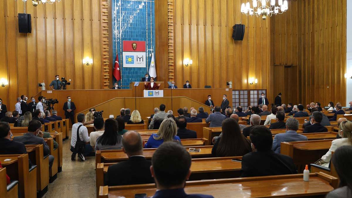 TBMM Uğur Şahin ve Özlem Türeci'yi Nobel'e aday göstersin