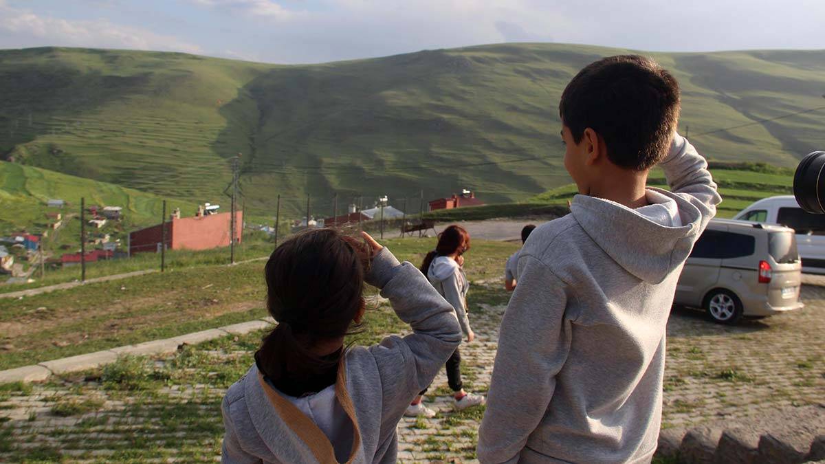 Atatürk'ün silüeti Karadağ sırtlarında