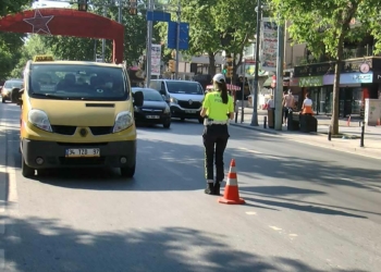 Bağdat Caddesinde toplu taşıma denetimi