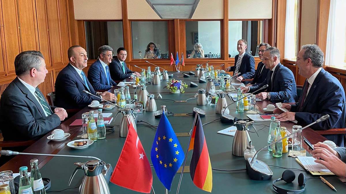 Çavuşoğlu Almanya Dışişleri Bakanı Maas ile görüştü