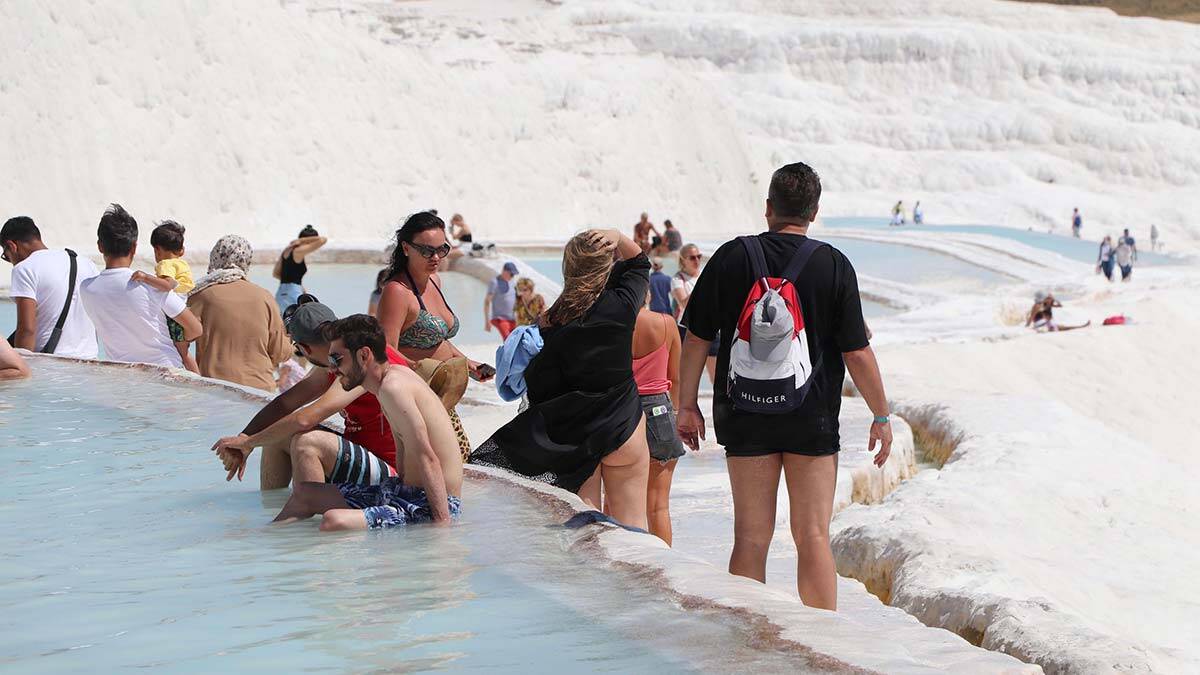 Beyaz Cennet'te cumartesi yoğunluğu