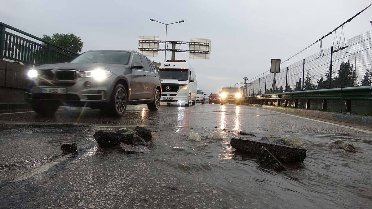 Sağanak hayatı olumsuz etkiledi