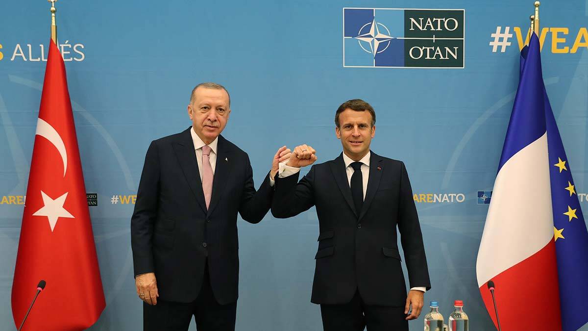 Erdoğan Macron ile görüştü