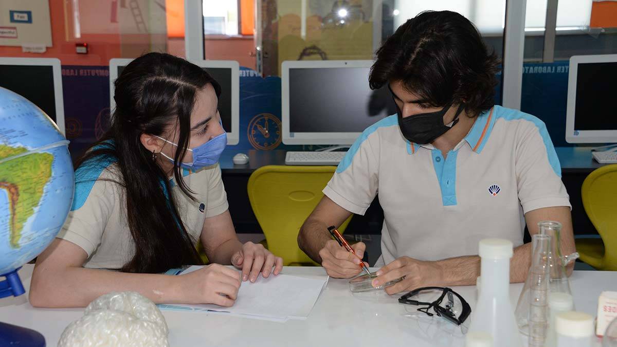 Diyarbakırlı öğrencilere uluslararası yarışmadan ödül