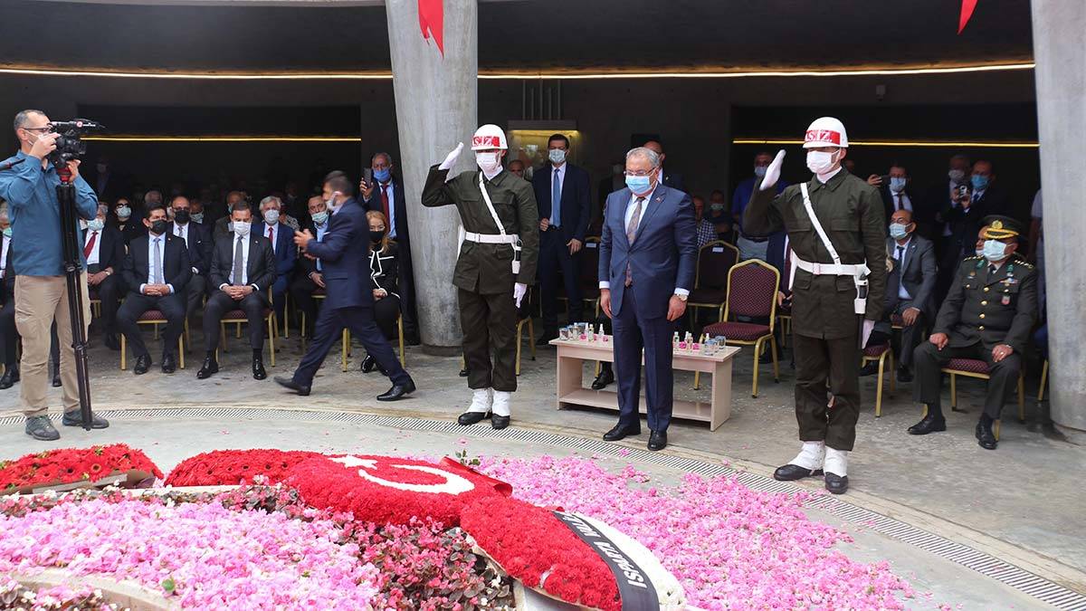 Süleyman Demirel 6'ncı ölüm yıl dönümünde anıldı