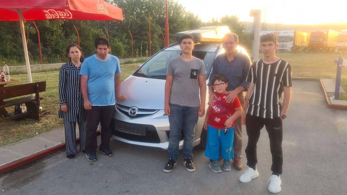 Ehliyetini unuttu Bulgaristan'da mahsur kaldı
