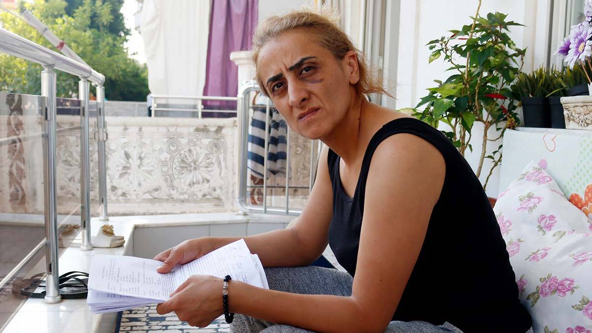 Ensemde ölüm kokusu alıyorum lütfen sesime ses olun