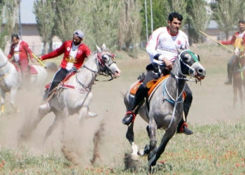 Erzurum'da cirit sporcuları sahalara döndü