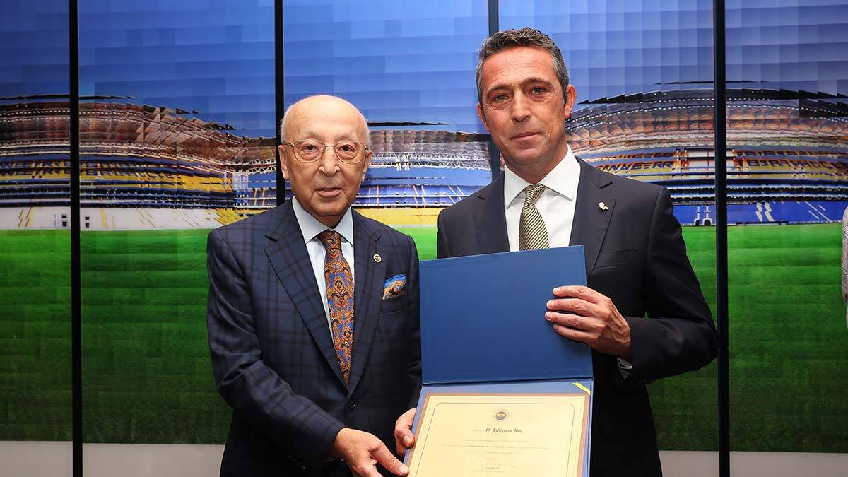 Ali Koç mazbatasını aldı