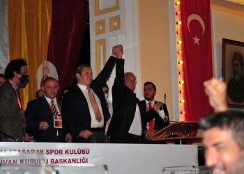 Galatasaray'ın 38. başkanı Burak Elmas oldu
