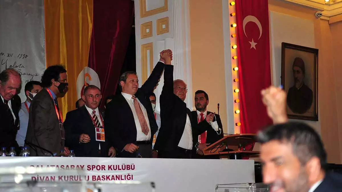 Galatasaray'ın 38. Başkanı burak elmas oldu