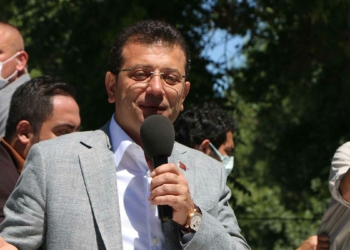 Kapımızı kim çalarsa başımızın üstünde yeri var