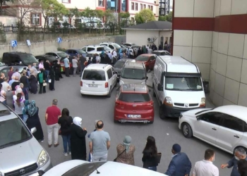 İstanbul'da hastanelerde aşı kuyruğu