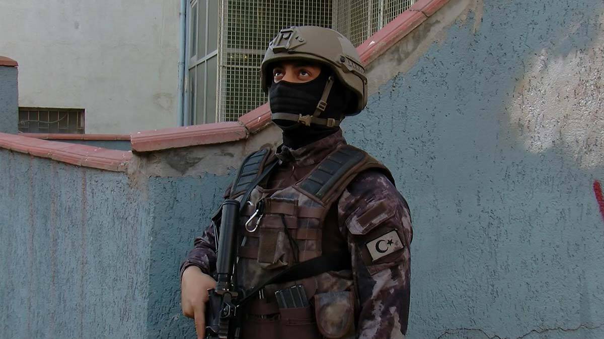 Polis helikopteri destekli uyuşturucu operasyonu