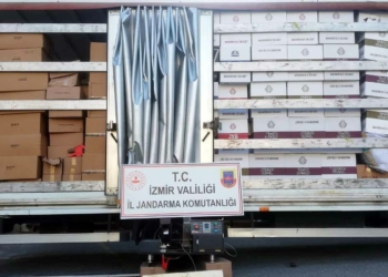 İzmir'de 1 milyon 776 bin bandrolsüz sigara ele geçirildi