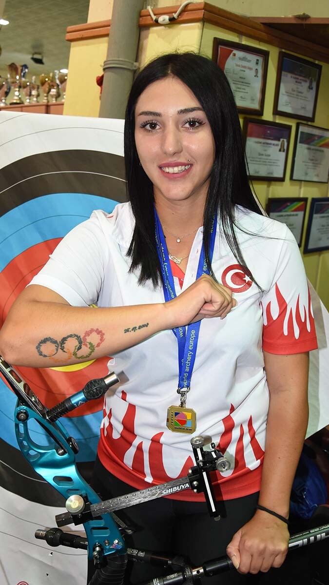 İzmirli okçu Yasemin Ecem'in olimpiyat gururu
