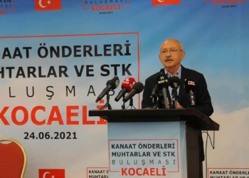 Siyaset yapacak insanlar halka hesap vermeli