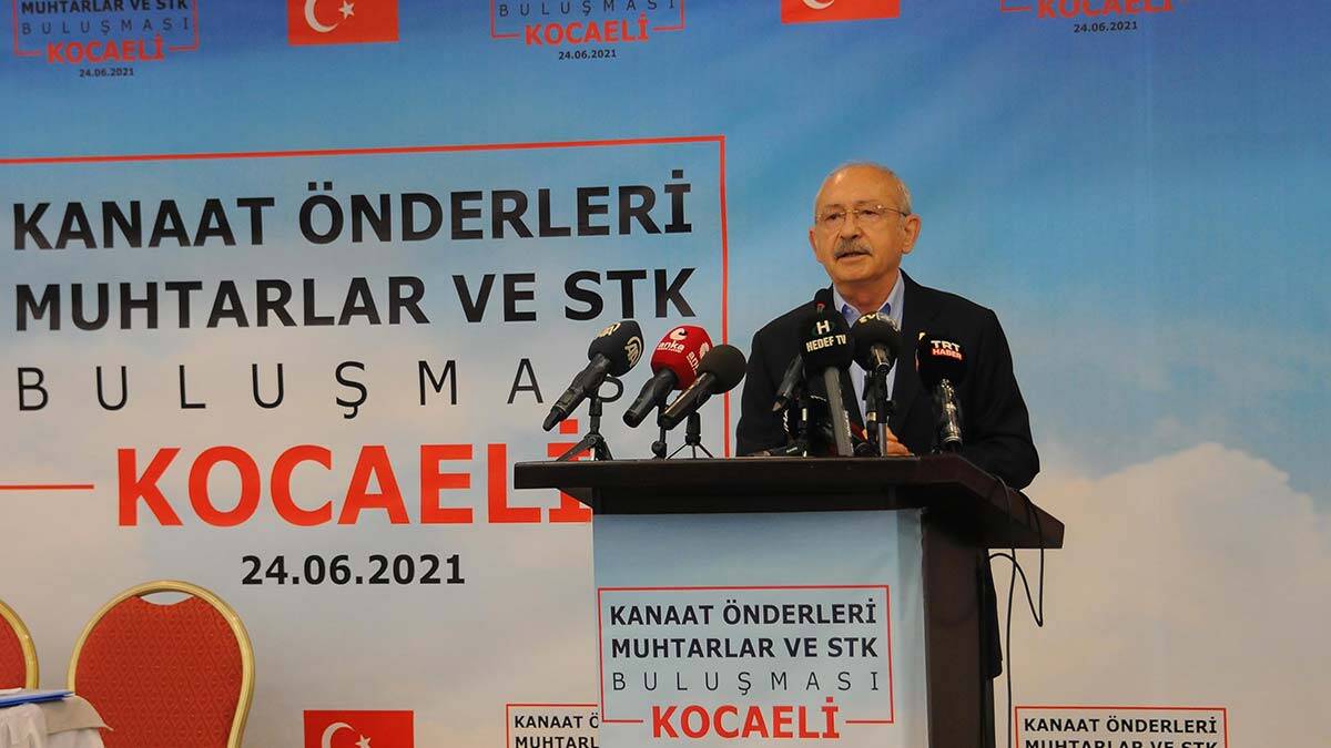 Siyaset yapacak insanlar halka hesap vermeli