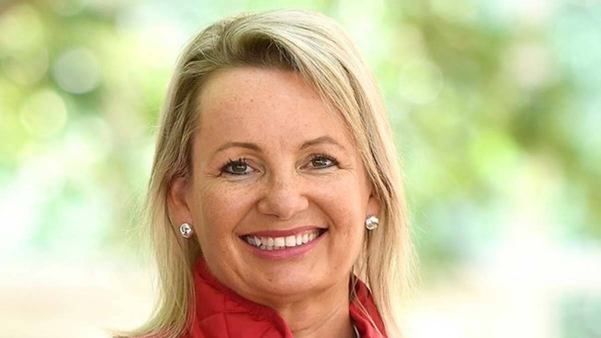 Avustralya Çevre Bakanı çocukların geleceğinden sorumlu tutuldu