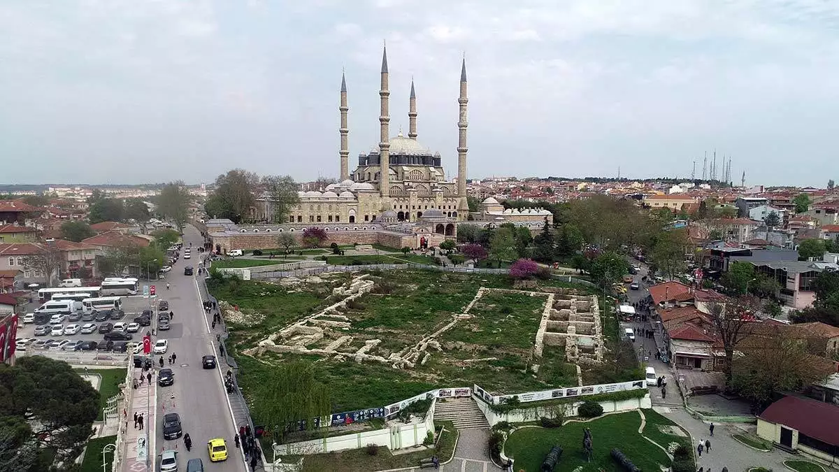 Selimiye camii meydan düzenlemesi başlıyor