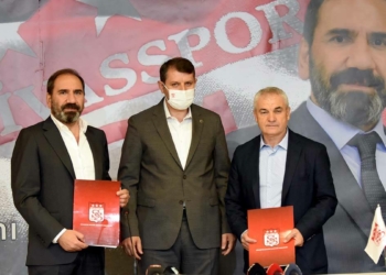 Sivasspor, Rıza Çalımbay ile sözleşme yeniledi