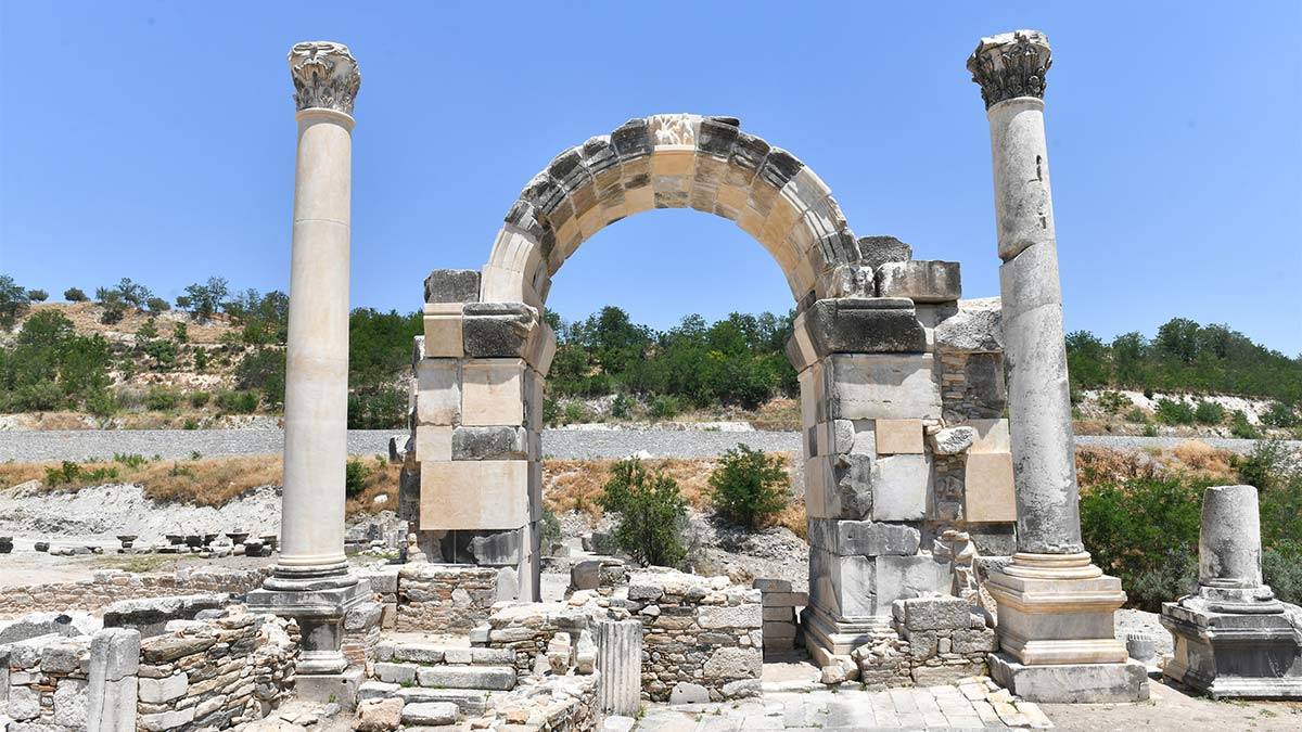 Tapınak 2 için kazı çalışmaları başladı