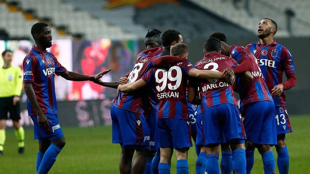 Trabzonspor hem iç hem dış transfere hız verdi