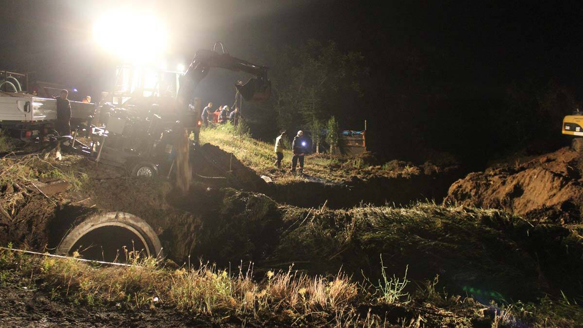 Yenimahalle'de sağanak nedeniyle dere taştı