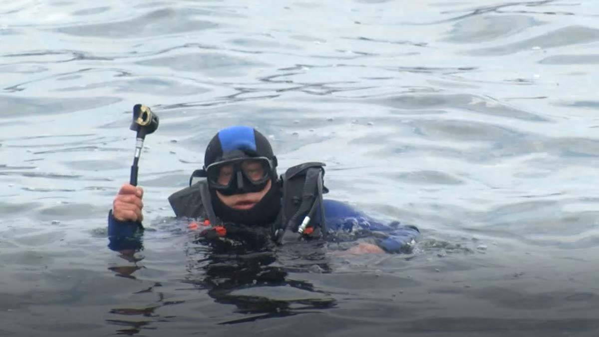 Zeytinburnu Belediyesi, deniz ve su varlıklarının korunması ile kirliliğe engel olmak için Zeytinburnu'nda kıyı ve deniz dibi temizliği yapıldı.