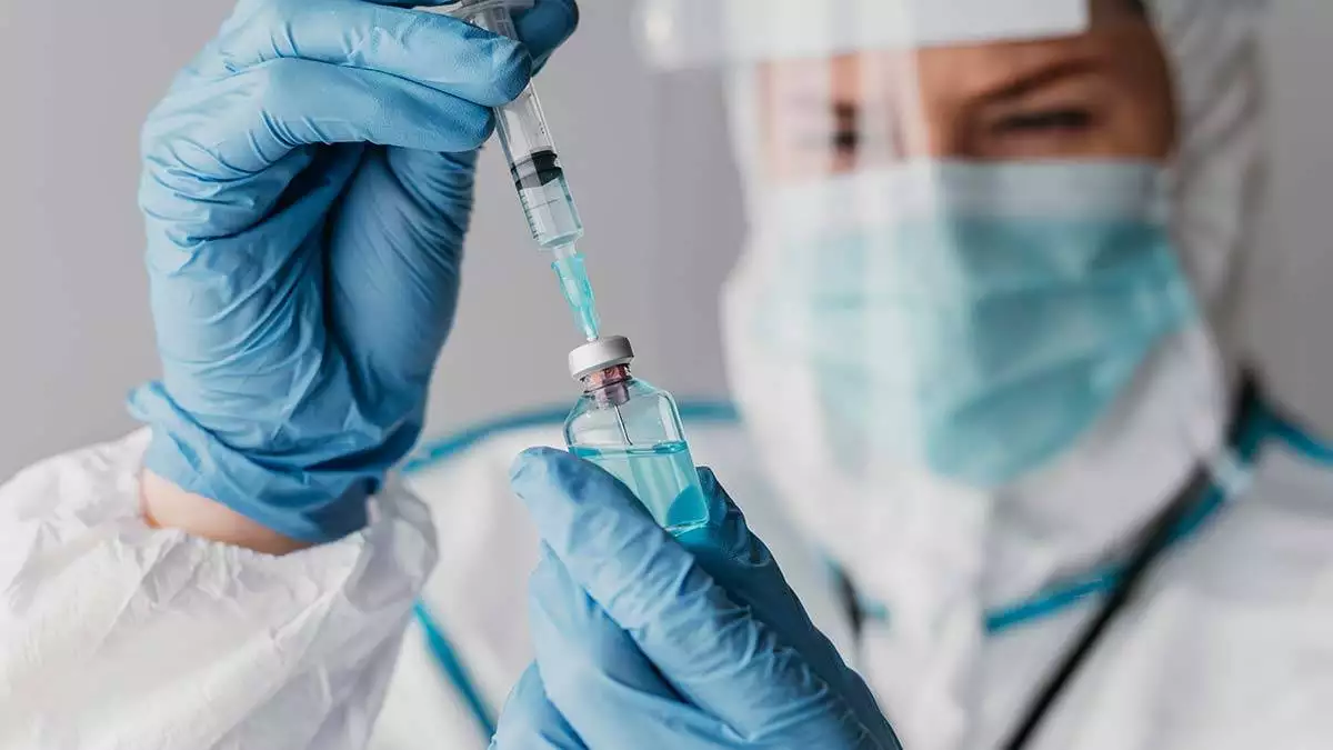 3. Doz aşı süreç i̇çinde değerlendirilmeli
