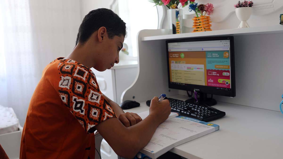 350 yetim ve öksüz çocuğun özel oda hayali gerçekleşti