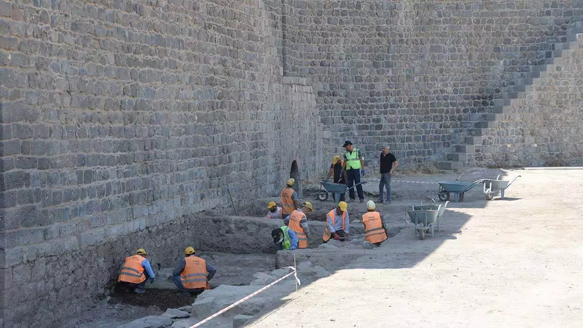 5 bin yillik diyarbakir surlarinin insasina mercek tutulacak 4 - kültür ve sanat - haberton