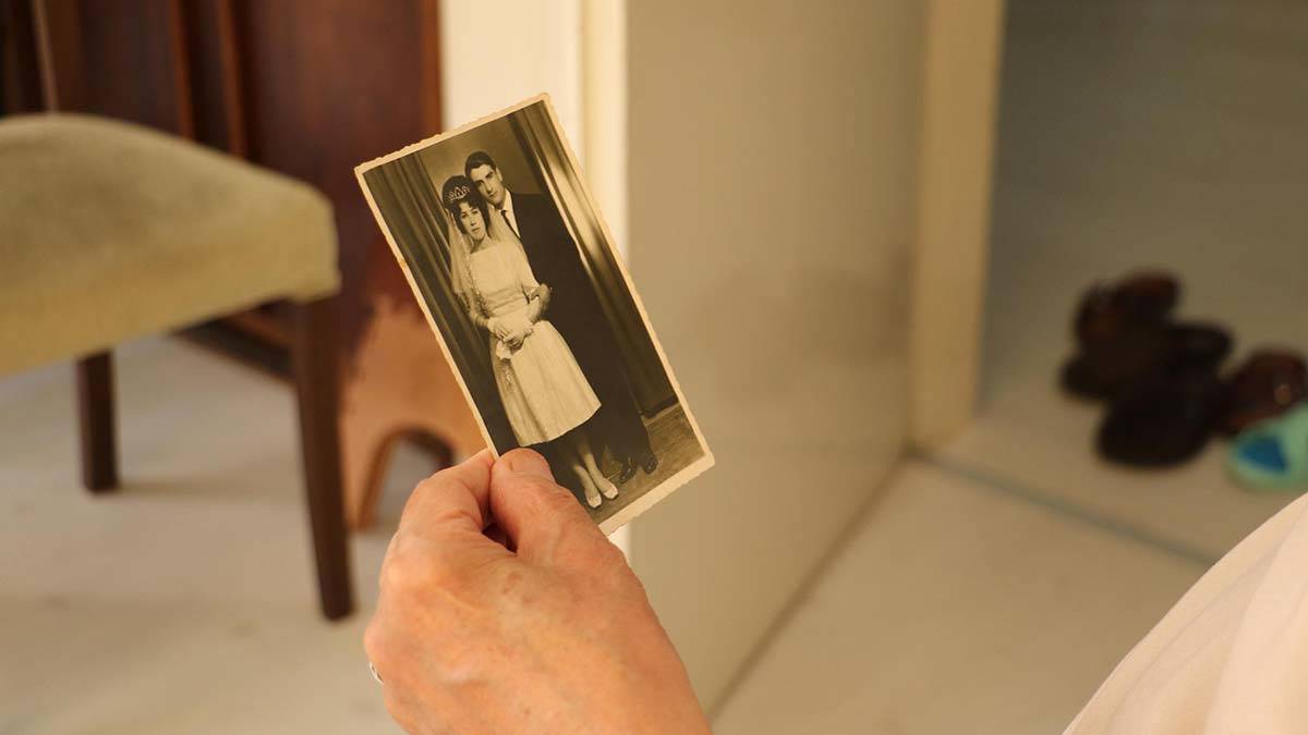 58 yılda ilk kez ayrılan çiftin duygu yüklü buluşması_4