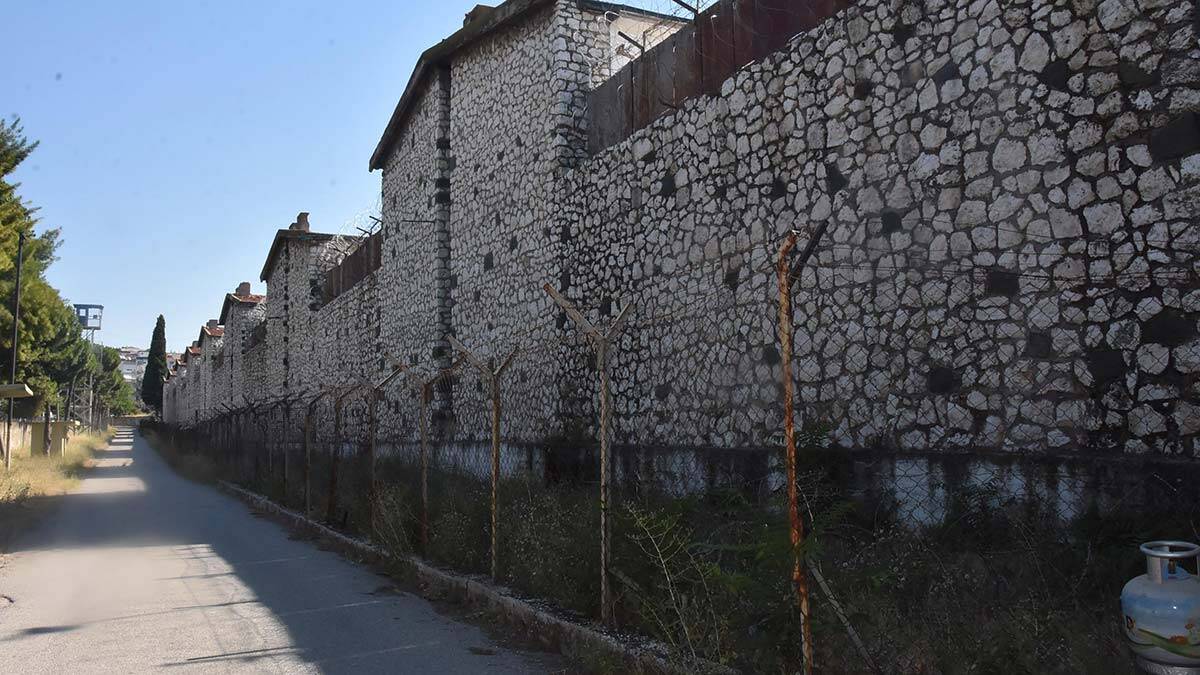 62 yıllık Buca cezaevi sessizliğe büründü