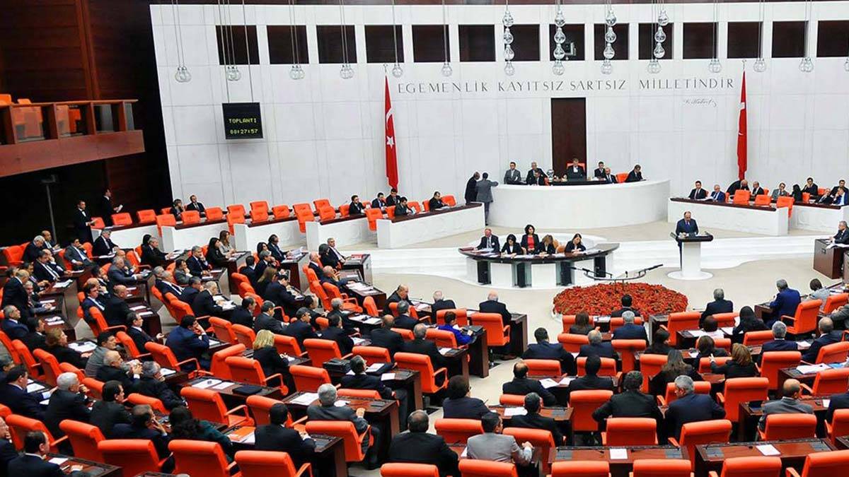 AK Parti'den OHAL revizyonu