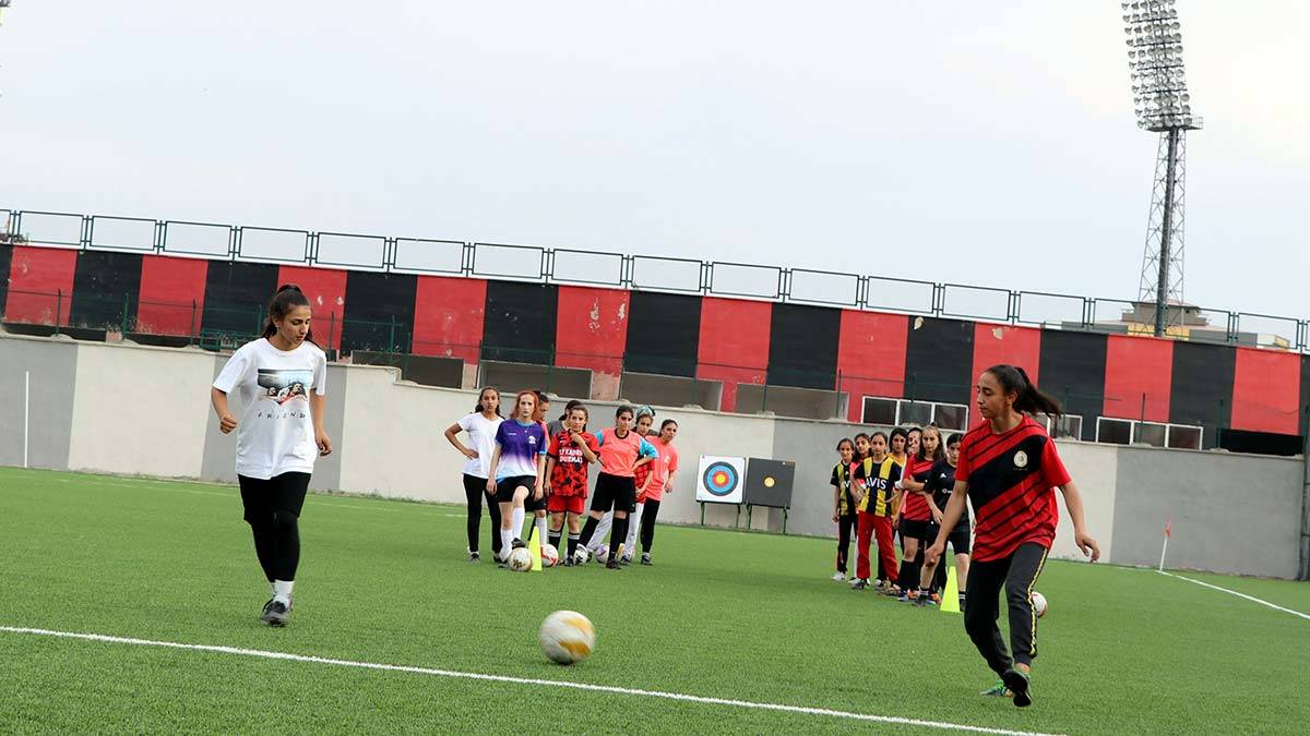 Ailelerinin Karşı Çıktığı Futbolcular TFF 3. Liginde