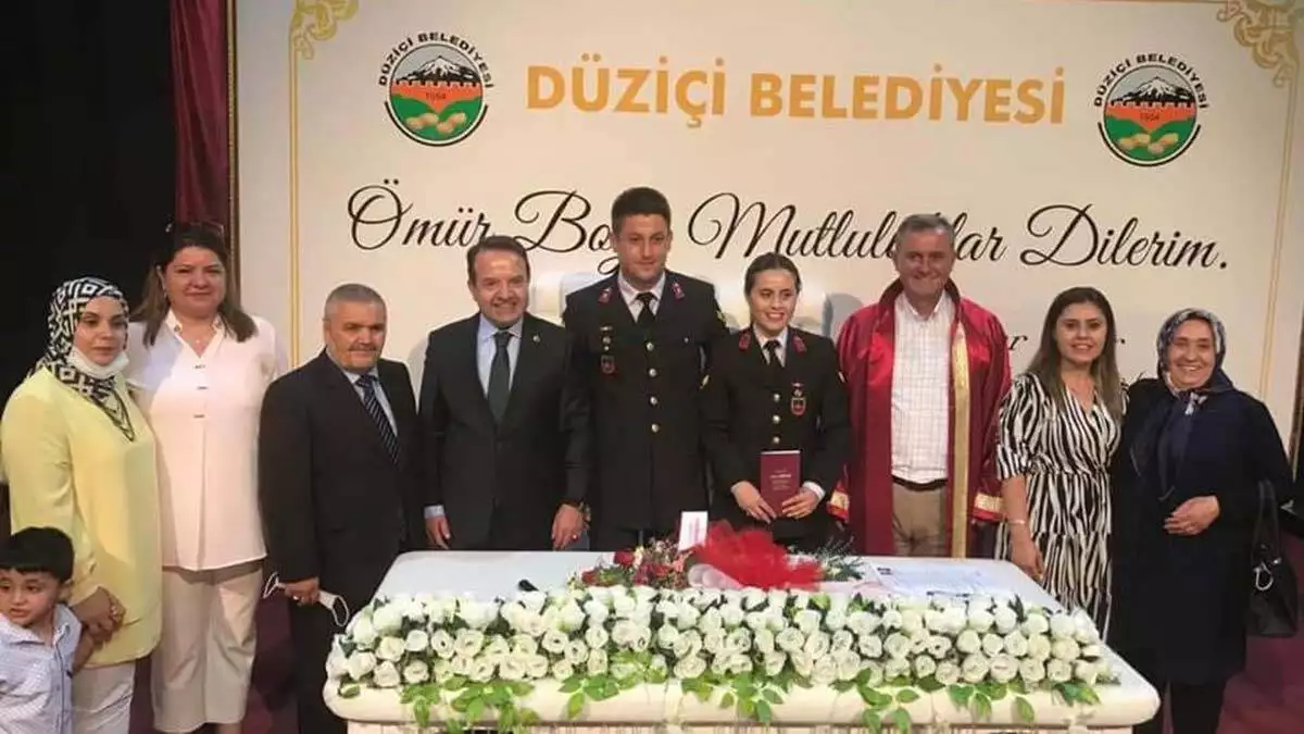 Astsubay cift uniformalari ile evlendi - yaşam - haberton