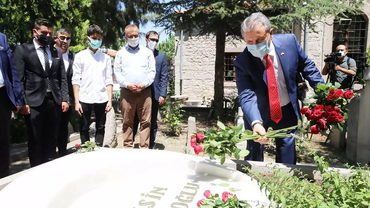 Bbp genel başkanı'ndan yazıcıoğlu mezarına ziyaret